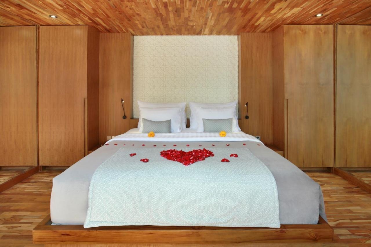 Ayona Villa Seminyak By Ini Vie Hospitality Dış mekan fotoğraf