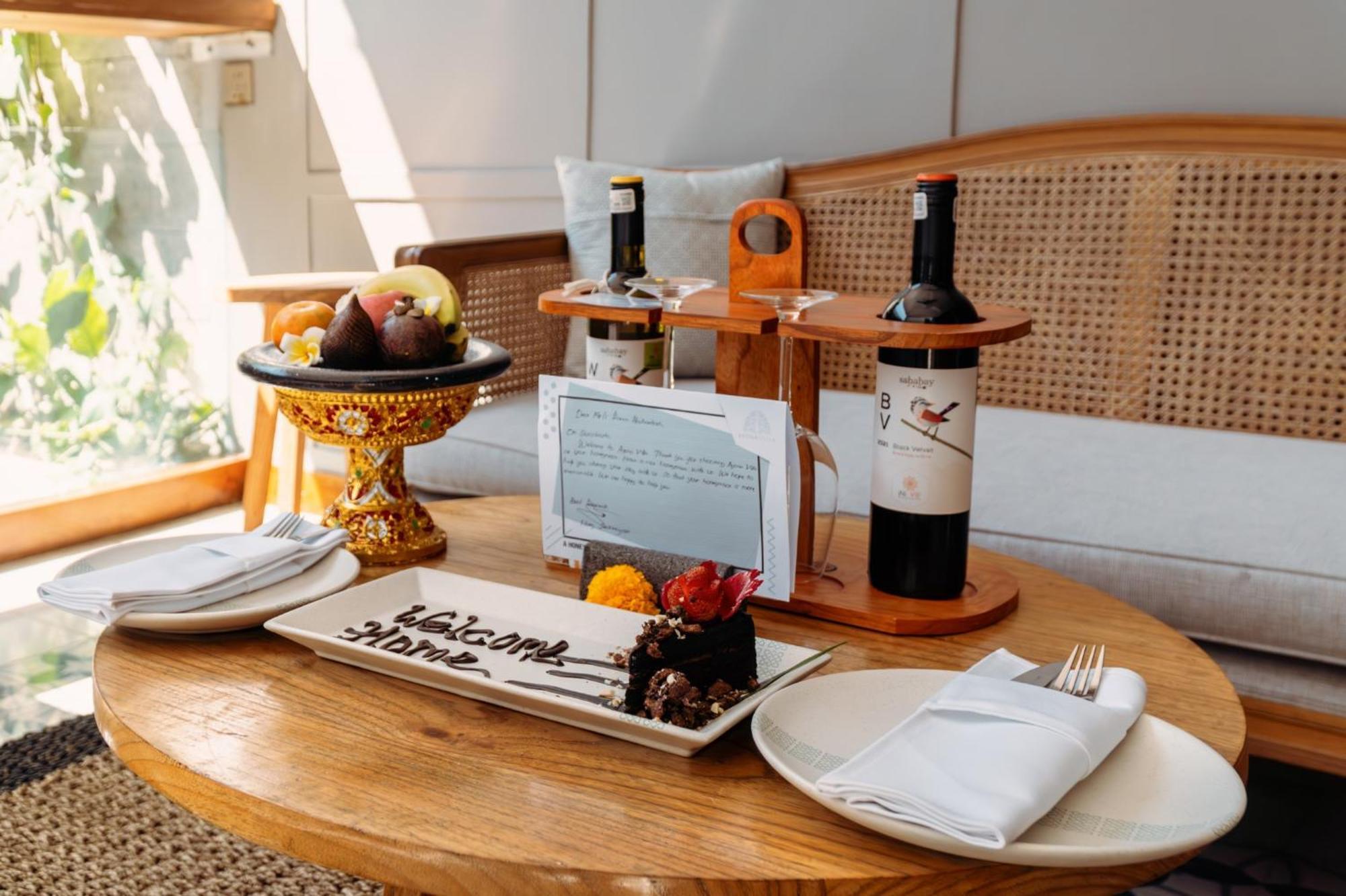 Ayona Villa Seminyak By Ini Vie Hospitality Dış mekan fotoğraf